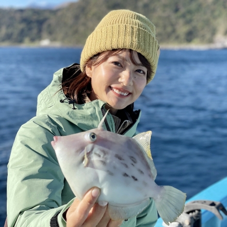 晴山由梨さん